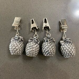 Tommy Bahama Pineapple Tablecloth Weights-4